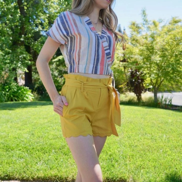 Scallop Shorts - Paperbag Waist - Picture 1 of 3